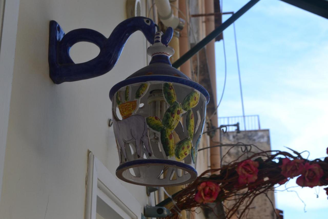 לינה וארוחת בוקר מאיורי Casa Mariannina מראה חיצוני תמונה